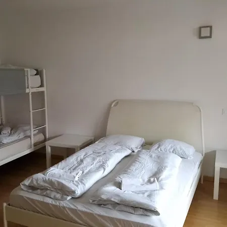 Rest Nest Gæstehus Ljubljana