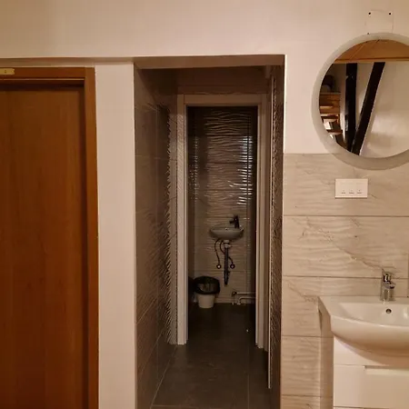 Rest Nest Gæstehus Ljubljana